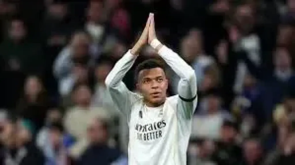 تراجع أرقام مبابي يفتح ملف الأزمة داخل ريال مدريد