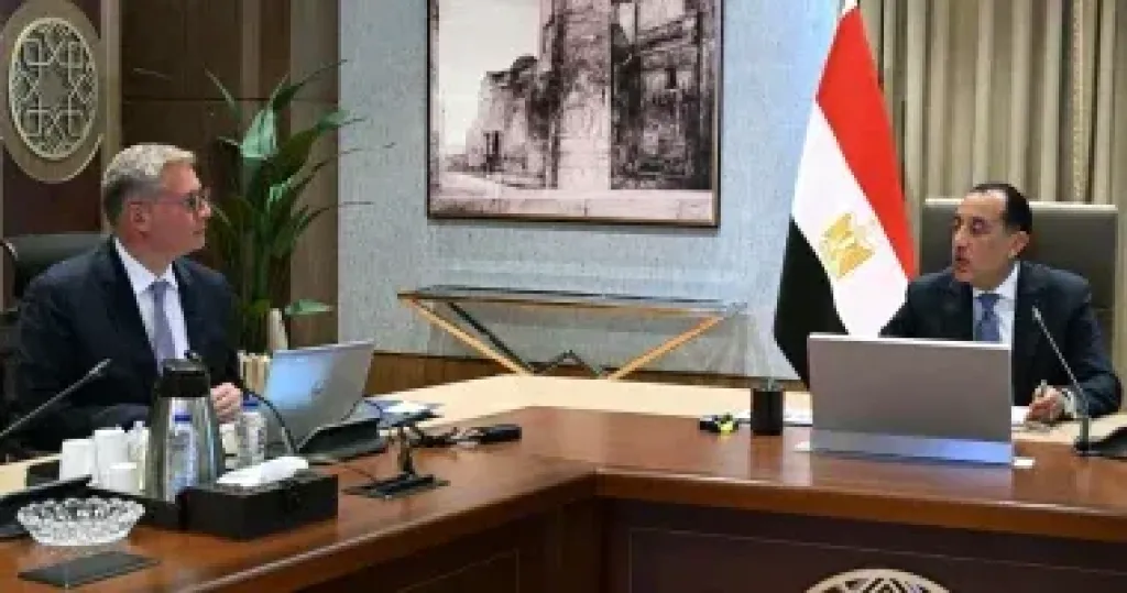 مجلس الوزراء: بدء إجراءات القيد في البورصة لـ 10 شركات بقطاع البترول