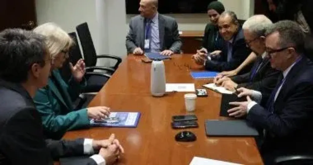 وزير الخارجية يلتقي المدير المنتدب للوكالة الدولية لضمان الاستثمار