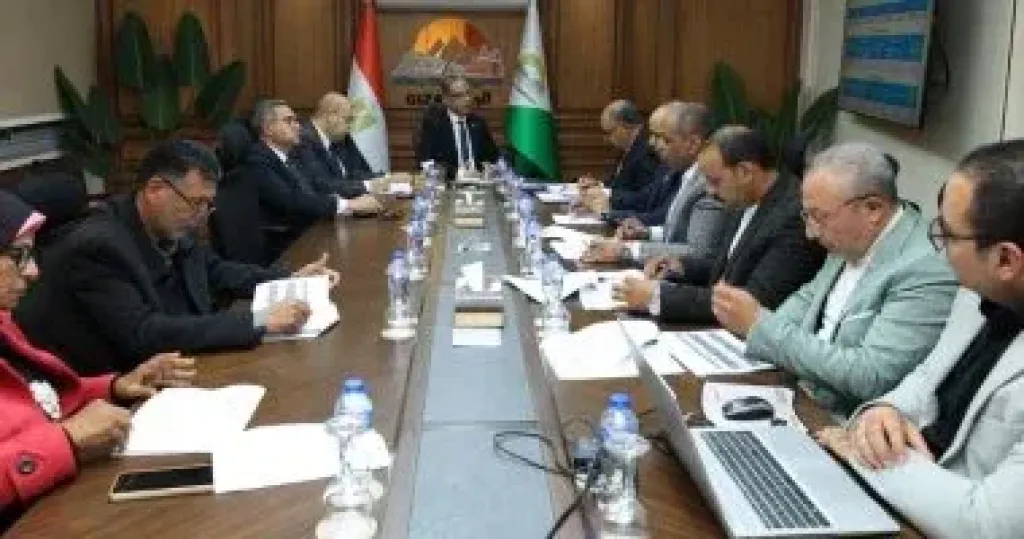 محافظ الجيزة: البت فى 97% من طلبات التصالح على مخالفات البناء بالصف