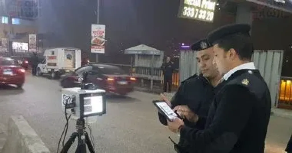 رادار المرور يلتقط 1104 سيارات تسير بسرعات جنونية فى 24 ساعة