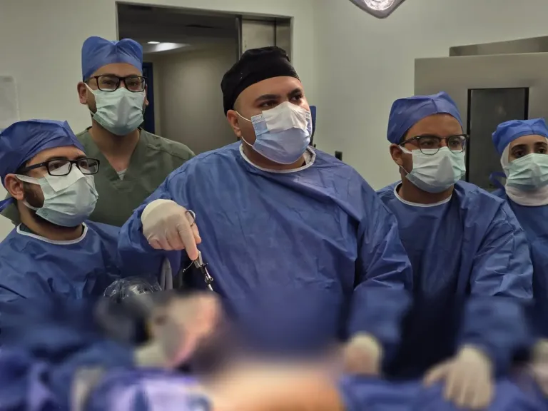 نجاح أول جراحة متقدمة بمنظار الصدر الجراحي (VATS) في أسوان داخل مستشفى النيل التخصصي