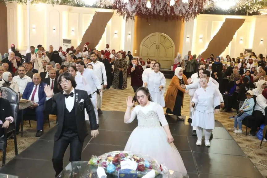 محافظ الشرقية يشهد إحتفالية ذوي الهمم بنقابة معلمين ديرب نجم