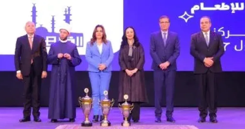 وزيرة التضامن: توزيع 198 مليون وجبة غذائية خلال أقل من عام