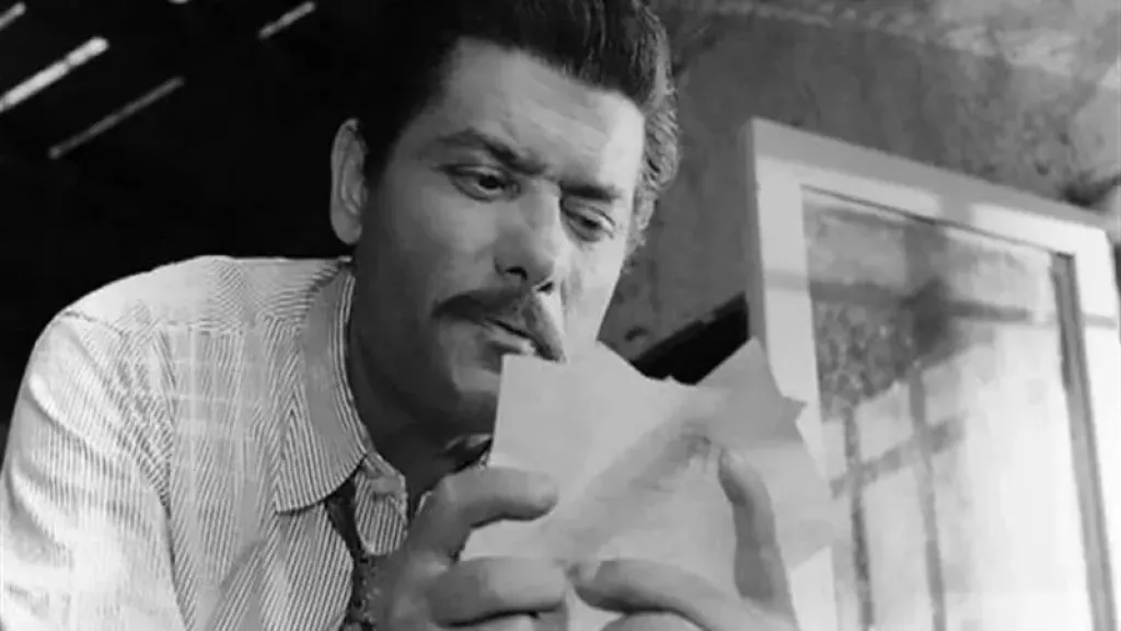 في ذكرى عرض”البوسطجي”، زيزي مصطفى كادت تفقد حياتها بعد اندماج البطل وهذه قصة منعه من مهرجانات أوروبا