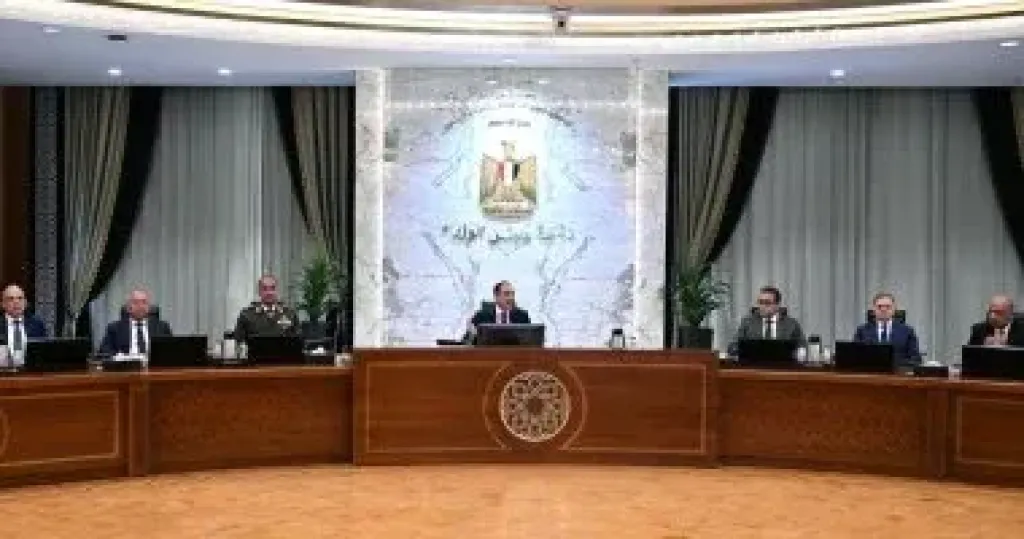 مدبولي: توجيهات من الرئيس بالعمل على تحسين جودة الخدمات المقدمة للمواطنين