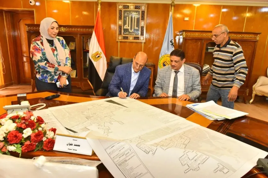 محافظ أسيوط يعتمد مخططات تفصيلية لـ 3 قرى بالقوصية ويعلن إنجاز 231