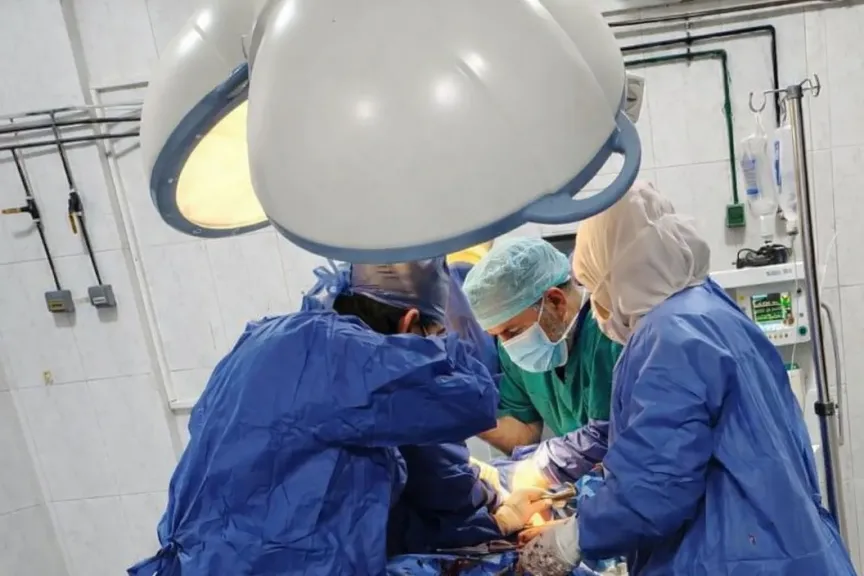 صحة الشرقية: إنقاذ مصاب بطعنة نافذة بالبطن وإصابات بالغة باليد اليمنى بمستشفى ههيا المركزي