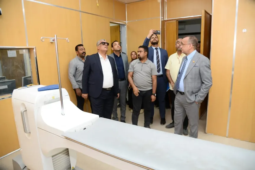 عميد طب أسيوط يرافق وفد بنك الاستثمار القومي أثناء زيارتهم الختامية لمتابعة