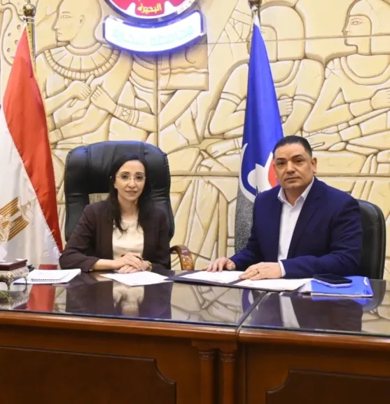 محافظ البحيرة تبحث مع النواب والشيوخ تطوير المرافق والخدمات