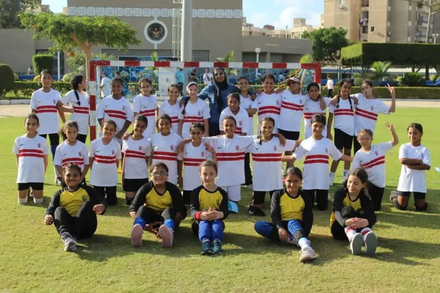 فوز فريق الهاند بول بنات بنادى الزمالك بالمركز الثاني وحصولة على الميداليات الفضية