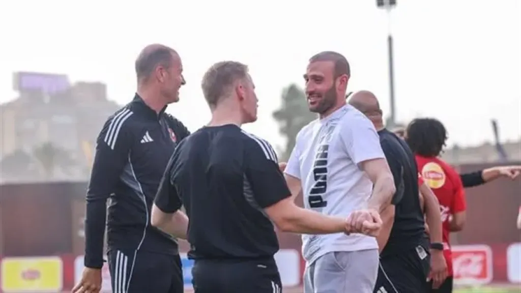 عمر كمال عبد الواحد يزور مران الأهلي قبل مواجهة بيراميدز في الدوري