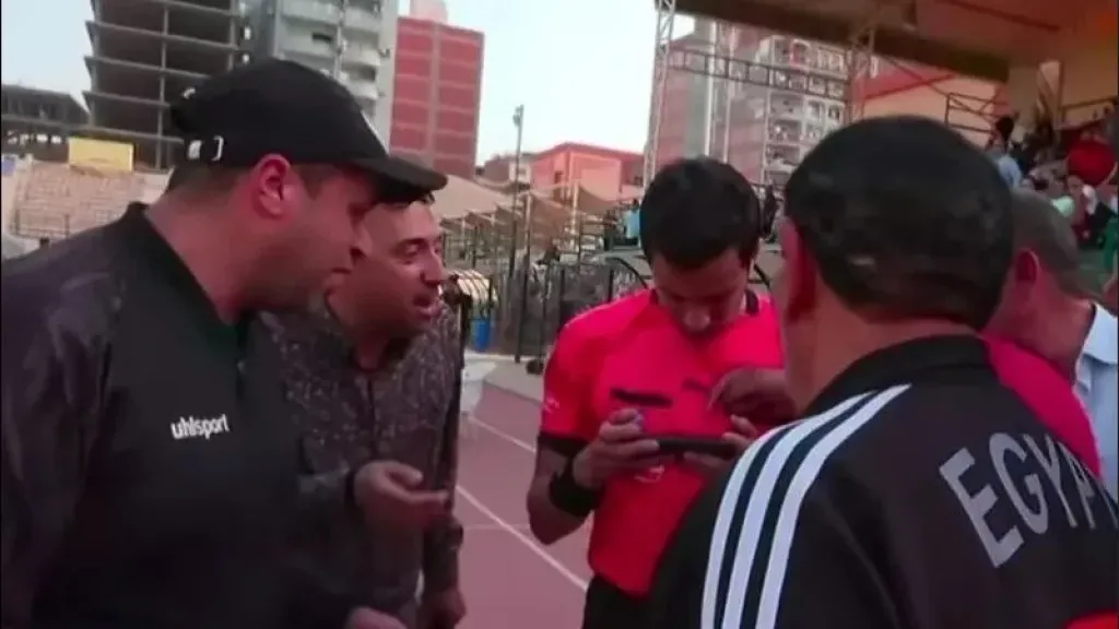 بعد واقعة الڨار على الموبايل، إعادة مباراة طنطا والمصرية للاتصالات