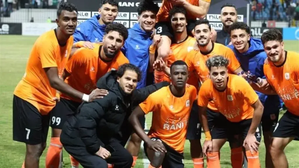 بتروجت يتقدم على فاركو بهدف في الشوط الأول