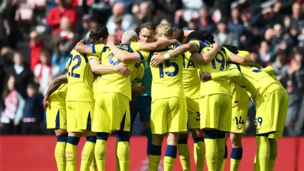 الدوري الإنجليزي، توتنهام وبرايتون يتعادلان 1/1 في شوط أول مثير