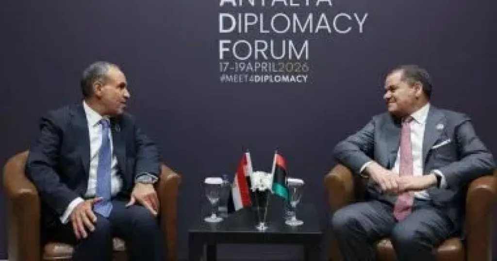 وزير الخارجية يلتقى رئيس حكومة الوحدة الوطنية الليبية