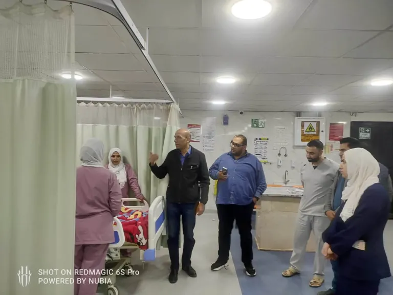 صحه الشرقيه:جوله تفقديه مفاجئة بعد منتصف الليل لمدير متابعة المديريات لفاقوس المركزي