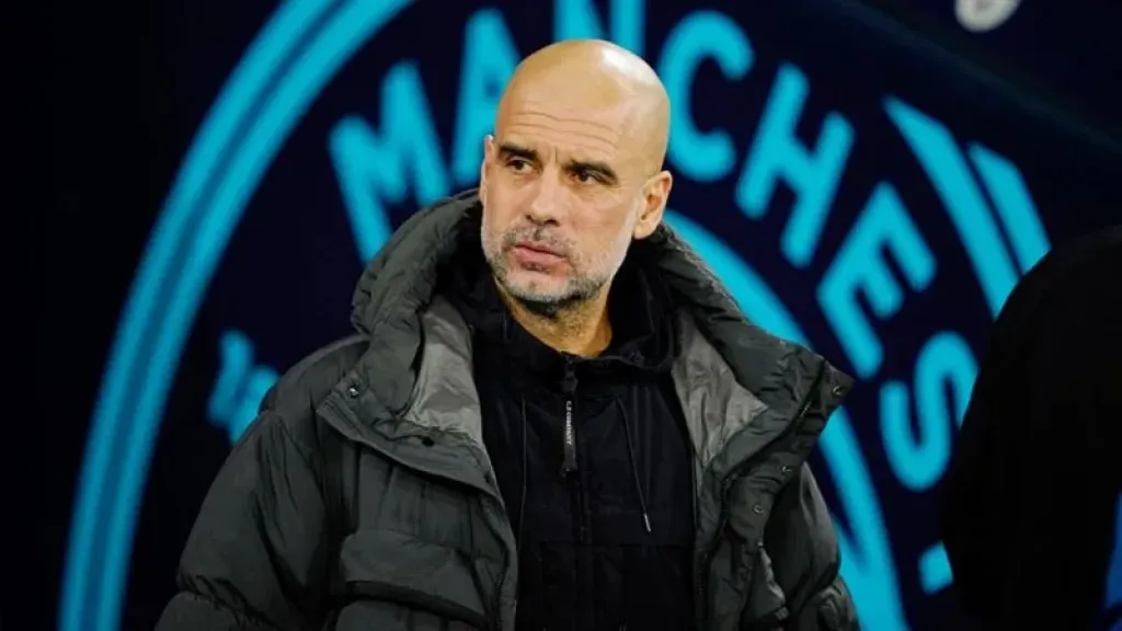 رحيل قائد مانشستر سيتي يوجع قلب جوارديولا