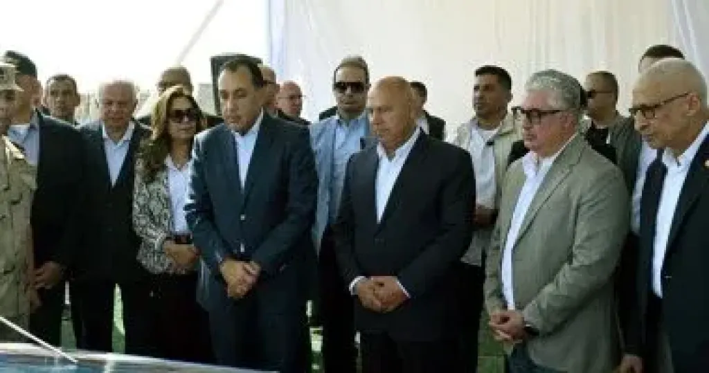 رئيس الوزراء يتفقد مشروع تطوير ميناء العريش البحرى: بوابة لشرق المتوسط