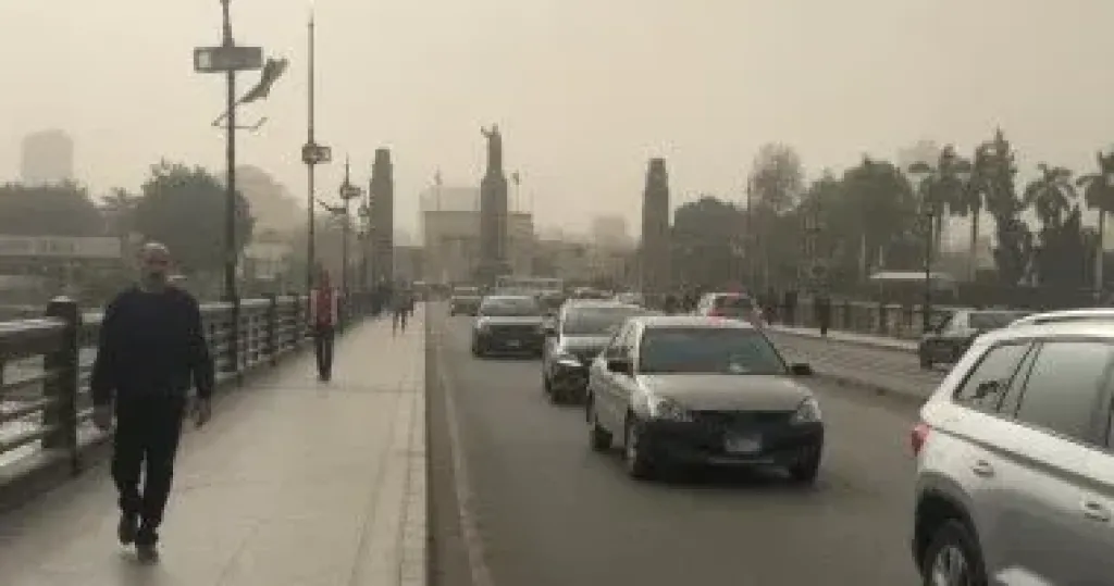 الطقس غدا مائل للحرارة نهارا وشبورة ورياح والعظمى بالقاهرة 26 درجة