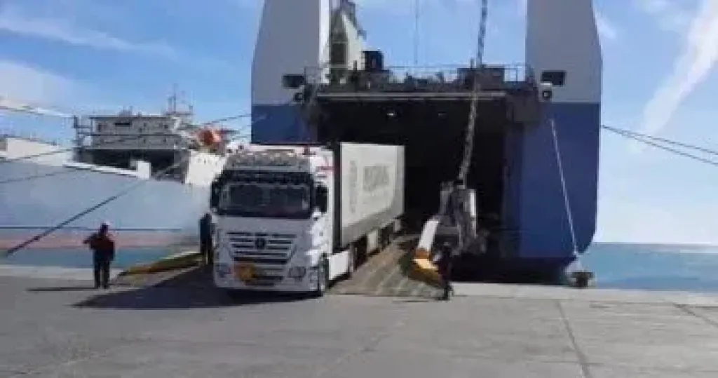 تداول 16 ألف طن بضائع و785 شاحنة بضائع عامة ومتنوعة بموانئ البحر الأحمر