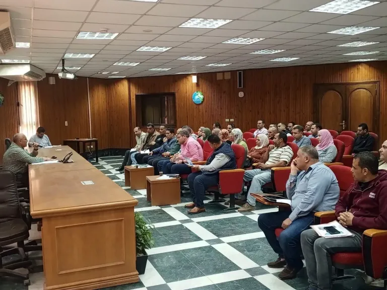 مياه المنوفية تعقد ندوة توعية لطلاب المدارس والجامعات بأهمية ترشيد الاستهلاك