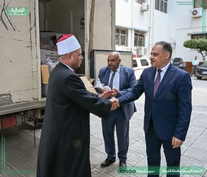 محافظ الشرقية يشهد إستلام ٢ طن لحوم من صكوك الاضاحي لتوزيعها المستحقين