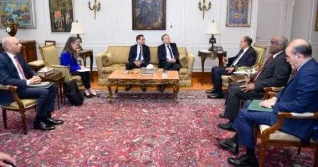 وزير الخارجية يستقبل أمين عام الخارجية الفرنسية ويشيد بالشراكة مع فرنسا