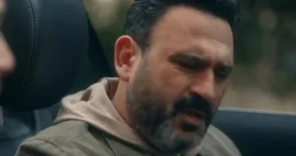 وفاة خال الفنان أكرم حسنى وشقيقه ينعيه بتلك الكلمات