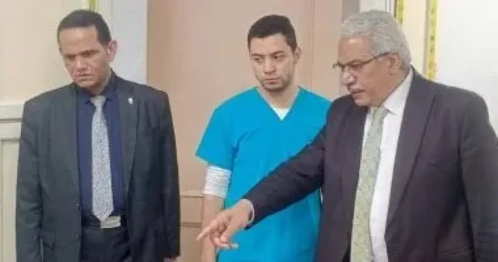 نائب رئيس جامعة الأزهر فى جولة مفاجئة بمستشفيى الحسين والزهراء الجامعيين