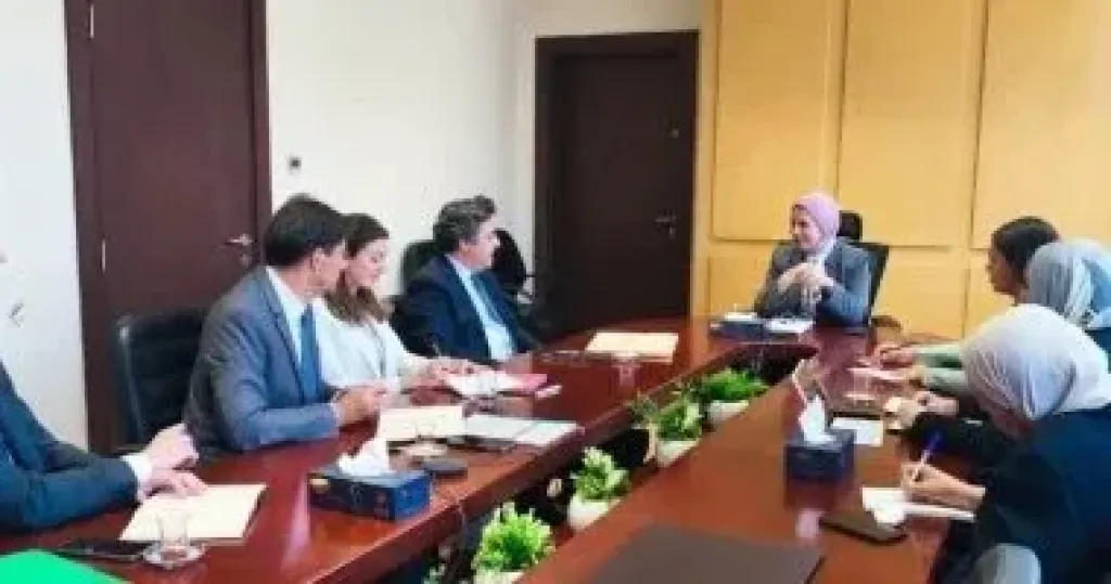 نائبة وزير الخارجية تبحث مع وفد من وزارة الخزانة الفرنسية تعزيز التعاون الإنمائى بين البلدين