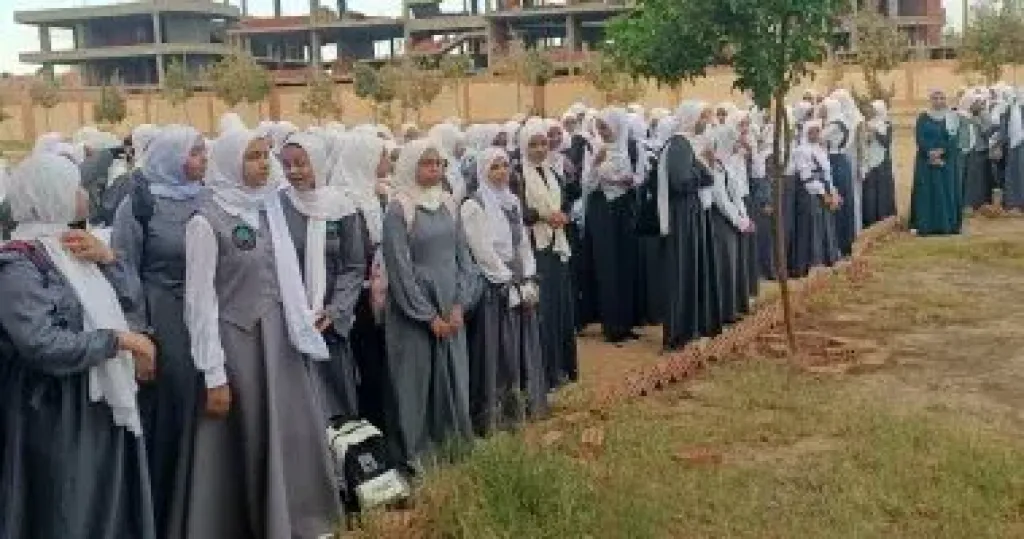 اليوم.. طلاب النقل الإعدادى الأزهرى يؤدون امتحاناتهم فى الفقه والنحو والصرف