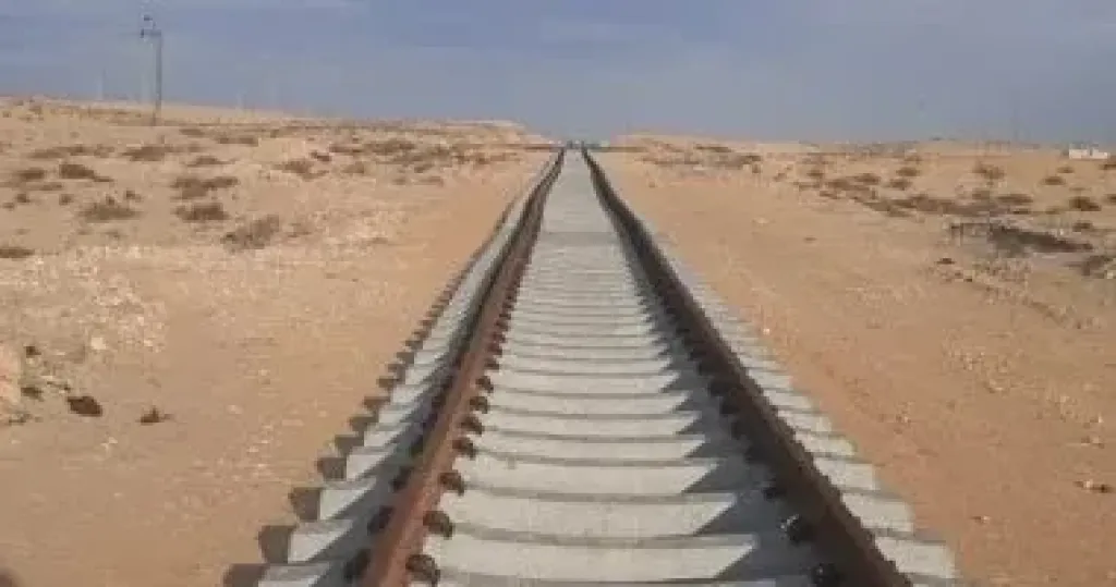 قطار التنمية.. قصة ربط سيناء بالجمهورية فى ممر لوجيستى عالمى بطول 500 كم