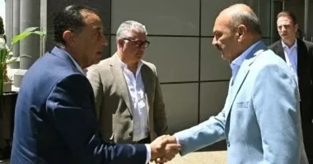 رئيس الوزراء: توجيهات من الرئيس السيسى بدعم الصناعة المحلية