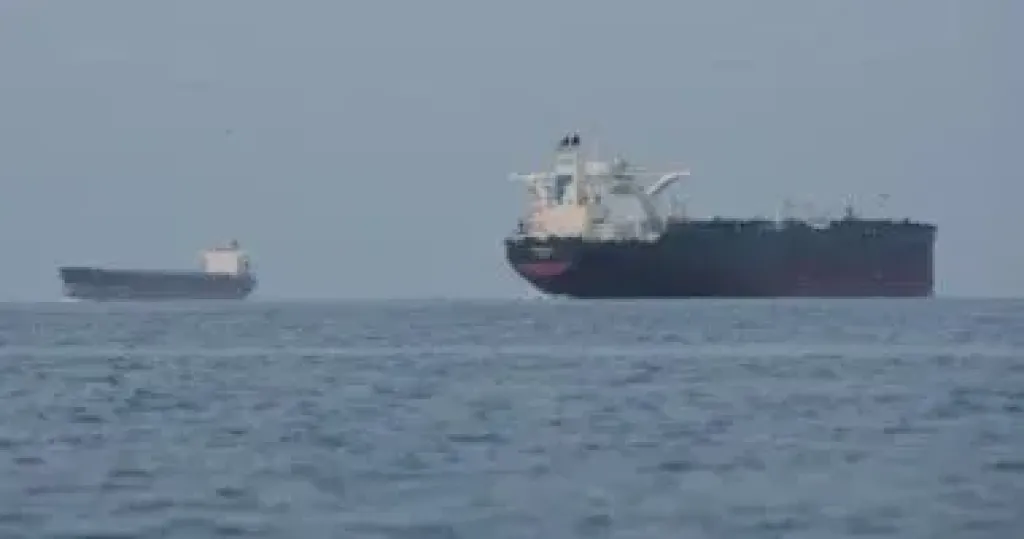 إيران تقرر تحصيل رسوم عبور نقداً فى مضيق هرمز مقابل خدمات التأمين والأمن