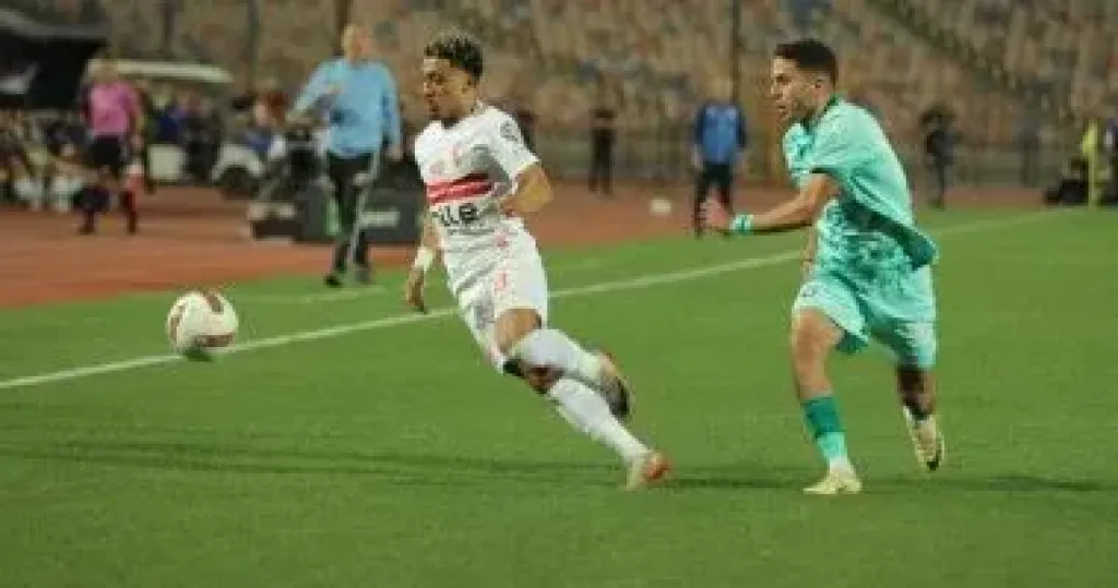 مطالبات لاعبي الزمالك بضربة جزاء أمام بيراميدز والتفاف حول الحكم