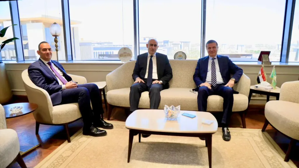 وزيرا الزراعة والتعليم يبحثان التوسع في مدارس التكنولوجيا التطبيقية في المجال الزراعي