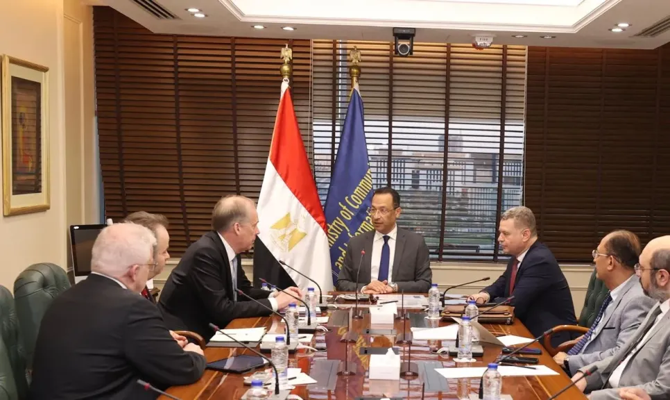 وزير الاتصالات يناقش مع مسؤولي فنلندا وNokia إنشاء مركز إقليمي للدعم الفني والتوسع في مصر