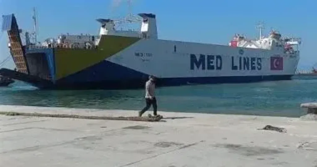 إغلاق ميناء العريش البحري بسبب سوء الأحوال الجوية