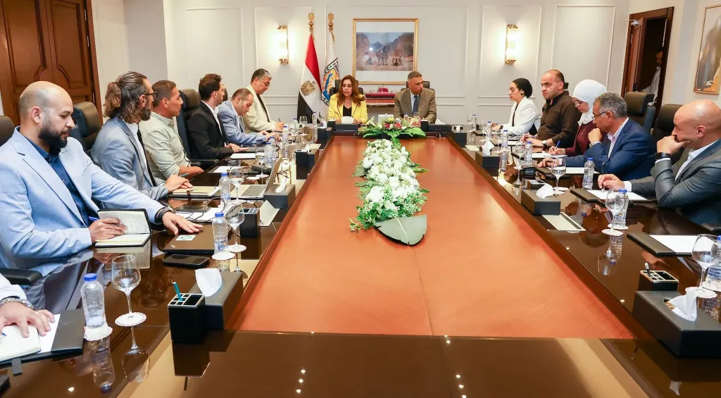 د.منال عوض: وضع خطة زمنية للانتهاء من صيانة جميع الشمندورات... وتركيب شمندورات جديدة تدعم جهود الحفاظ على الشعب المرجانية