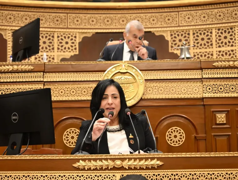 ميرال هريدي تطالب الحكومة بحسم إعلانات المراهنات أمام الشيوخ