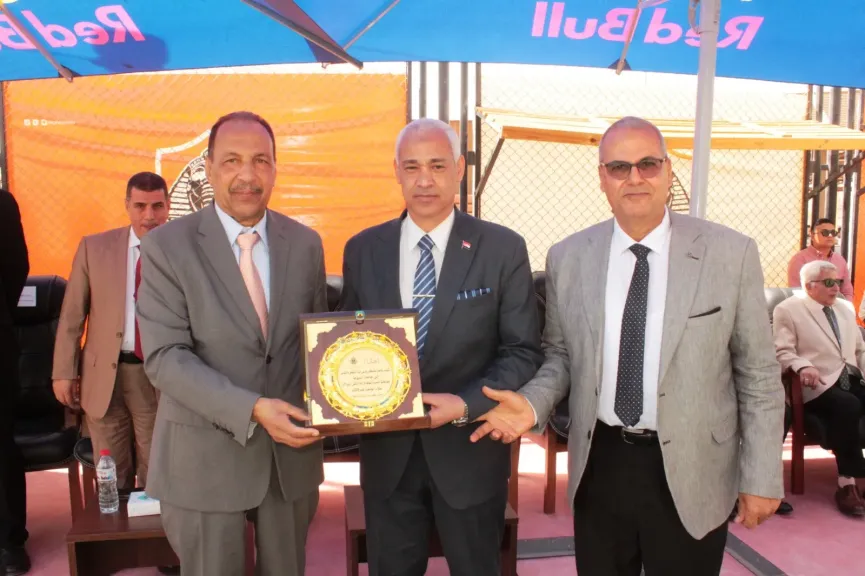 جامعة أسيوط تشارك في النسخة الأولى من ملتقى الربيع لطلاب الجامعات بجامعة سفنكس