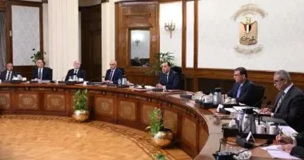 رئيس الوزراء يتابع الخطط التنفيذية لتنمية سيناء: تستهدف جذب المستثمرين وتوفير فرص عمل