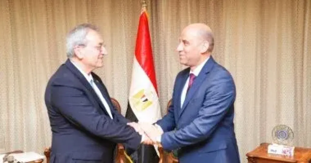 وزير العمل لنظيره القبرصى: سأزور قبرص مع أول عامل مصري يسافر للعمل