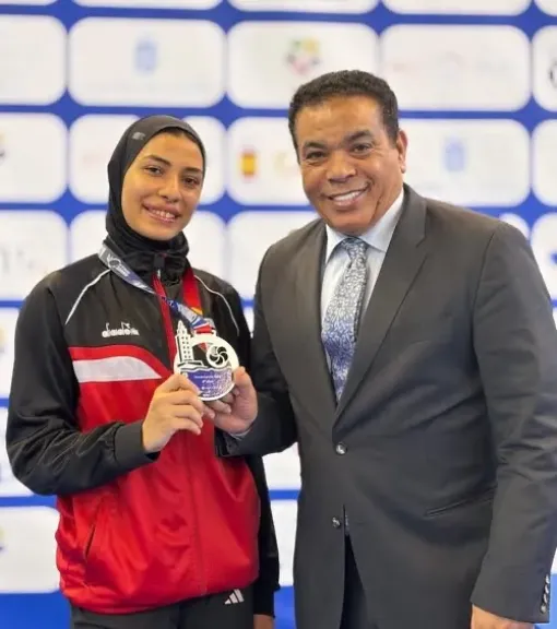 جنا حازم تنتزع فضية بطولة الدوري العالمي للكاراتيه