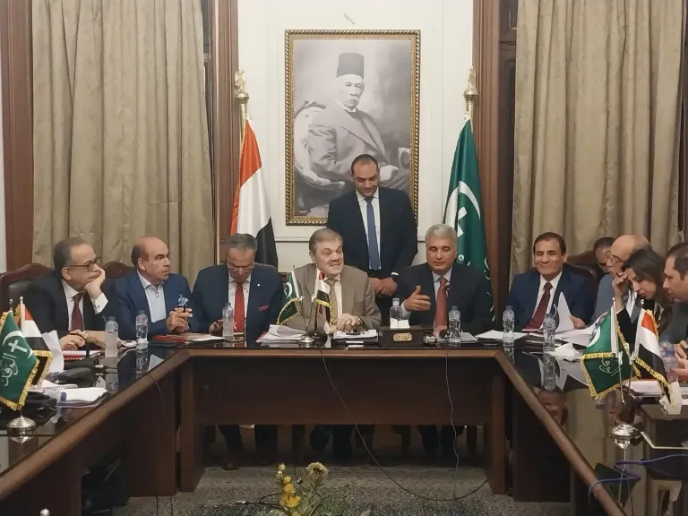 المستشار السياسي لرئيس الوفد يعرض فلسفة تشريعية حول مشروع قانون الأحوال الشخصية