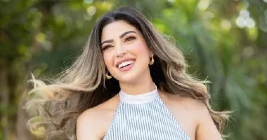 ميرنا جميل تنتظر طرح فيلم الكراش بطولة أحمد داوود