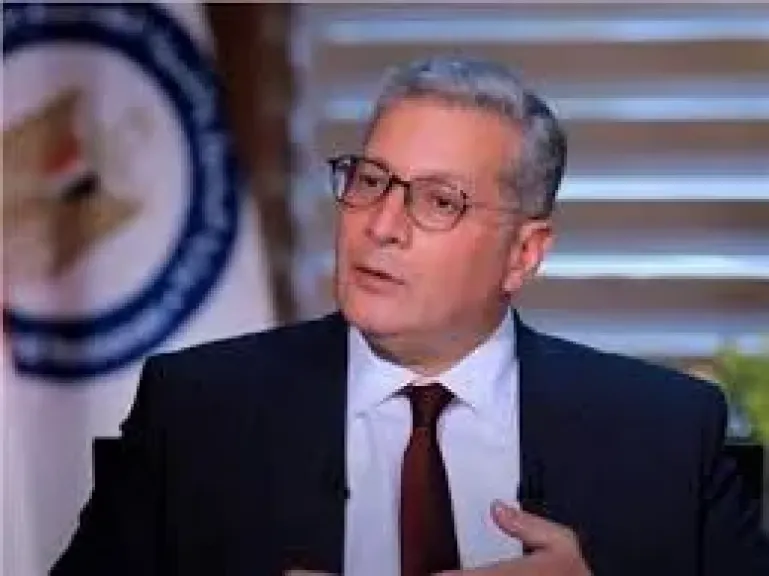 وزير البترول ينعى والد الدكتور مصطفى مدبولى