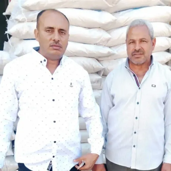 ضبط 40 شيكارة سماد قبل بيعها بالسوق السوداء وتحرير 8 محاضر لعدم الإعلان بالبحيرة