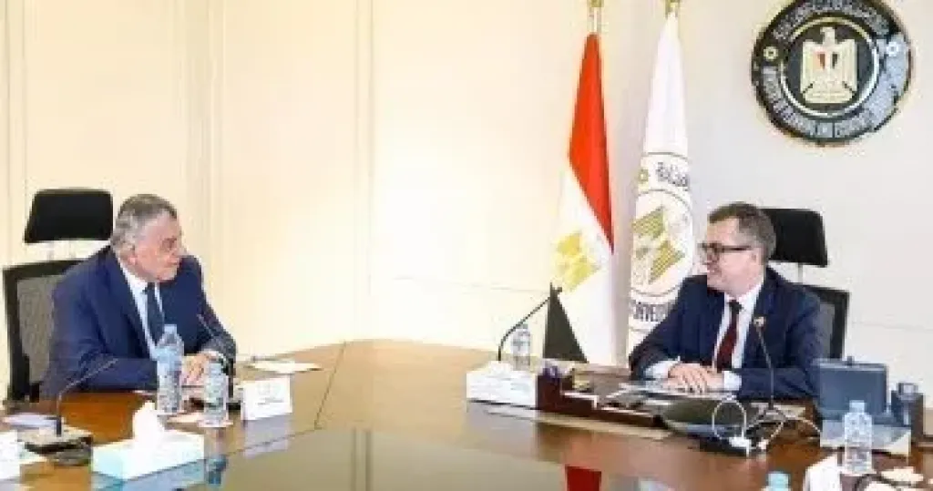 وزير التخطيط يبحث مع شركة ”أيادي للاستثمار” سُبل دعم قطاع ريادة الأعمال